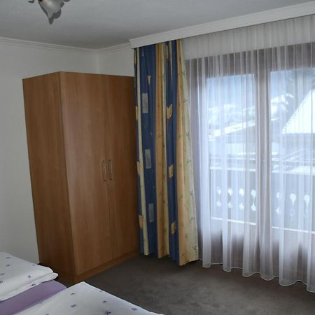 Gaestehaus Brugger Neukirchen am Grossvenediger Ruang foto