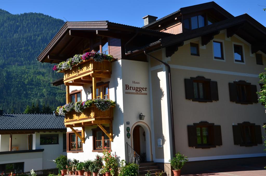 Gaestehaus Brugger Neukirchen am Grossvenediger Bagian luar foto