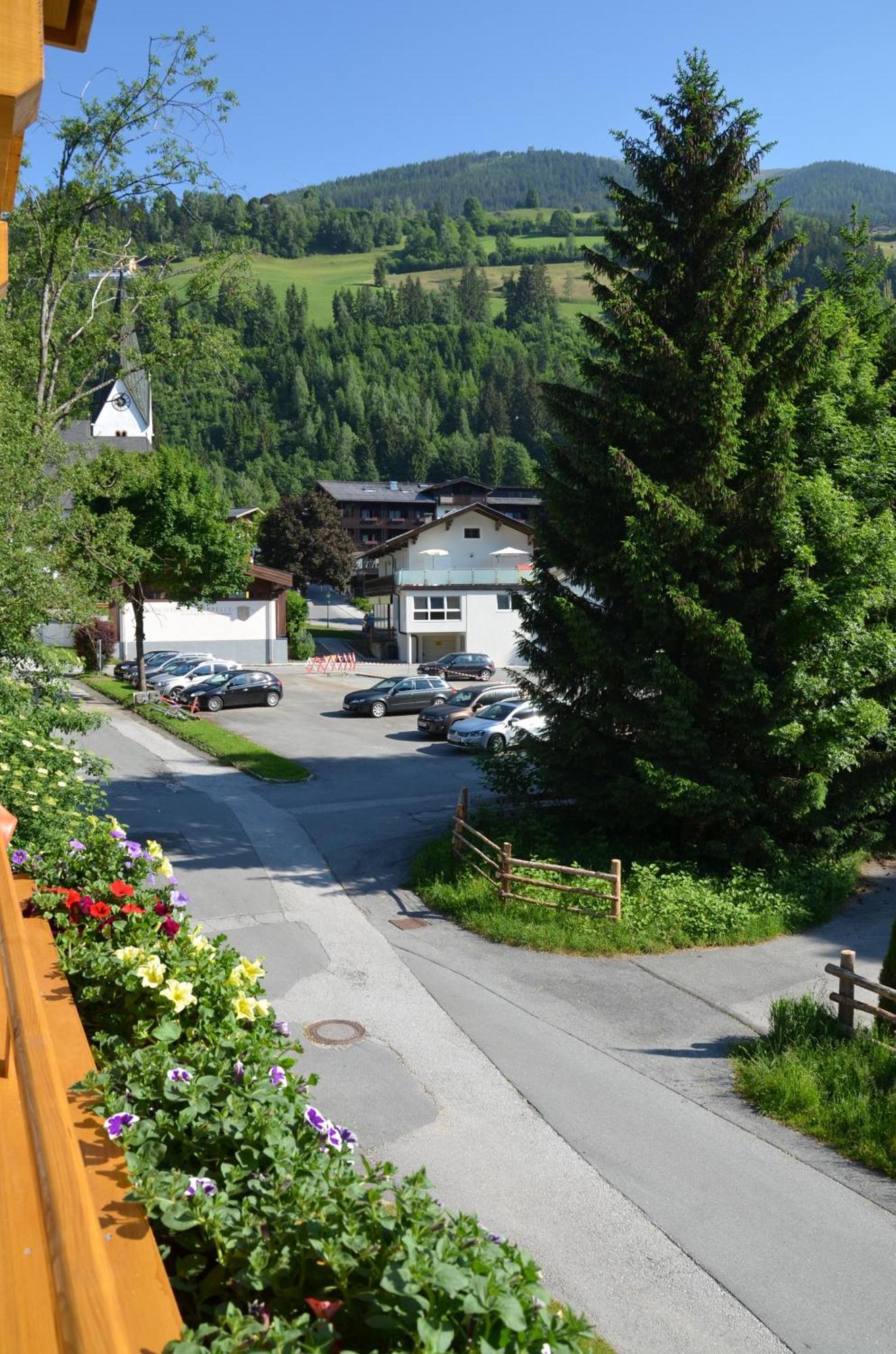 Gaestehaus Brugger Neukirchen am Grossvenediger Ruang foto