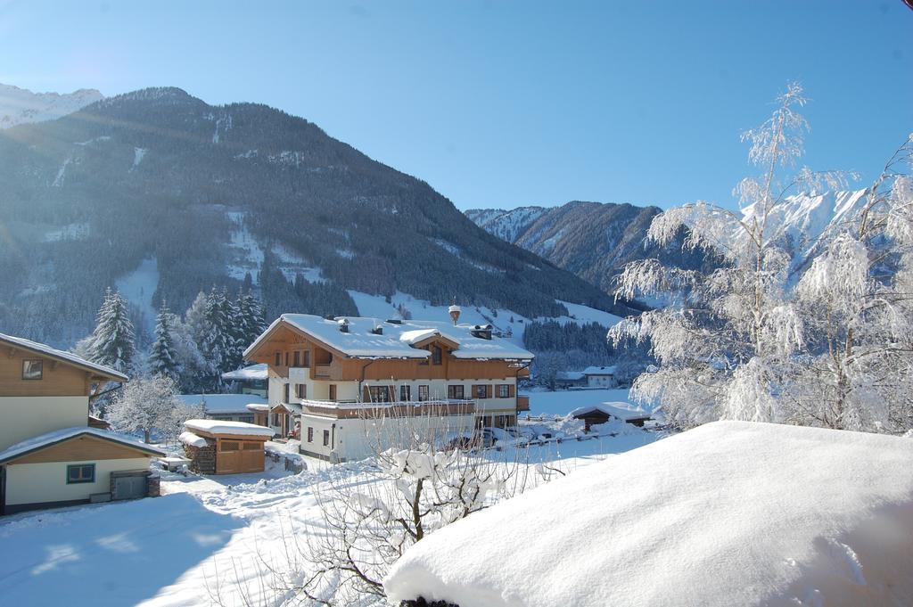 Gaestehaus Brugger Neukirchen am Grossvenediger Bagian luar foto